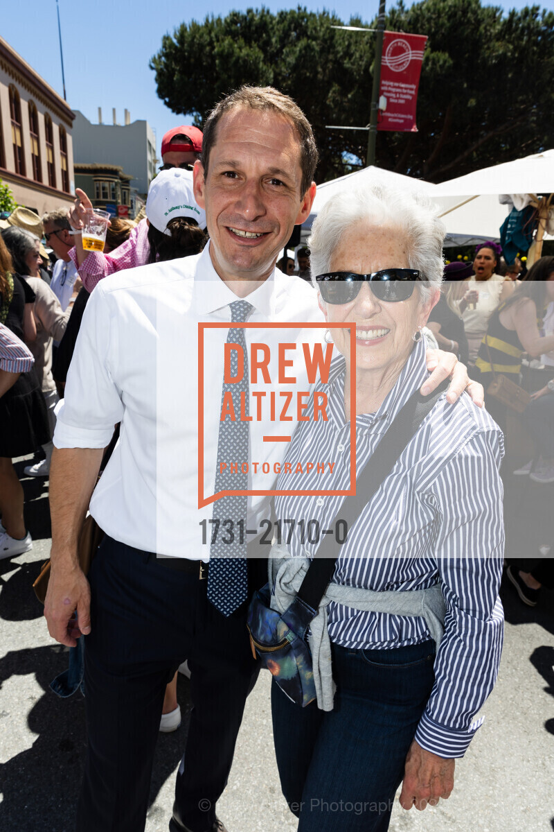 Daniel Lurie, Joyce Linker, St. Anthony's Penny Pitch 2024, The SFIAC Foundation. 1630 Stockton St, SF, CA 94133 US, May 10th, 2024, Photo #1731-21710-0 Daniel Lurie, Joyce Linker, Photo #1731-21710-0