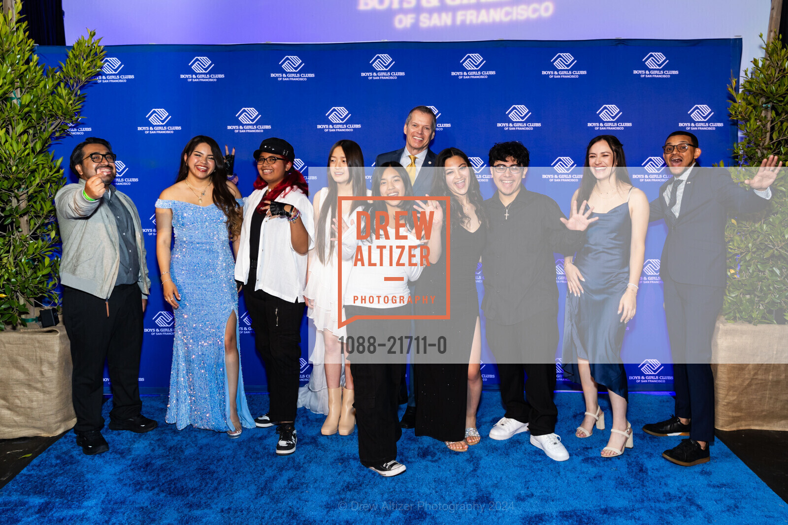 Eduardo Escalante, Sherlyn Hernandez, Lisette Lopez, Zoe Pan, Rob Connolly, Bella Navarrete, Delilah Garcia, Kenny Zapata, Chloe Bari, Earl Declet, Boys and Girls Club of SF 2024 Gala, Don Fisher Clubhouse. 380 Fulton St, SF, CA 94102 US, May 11th, 2024, Photo #1088-21711-0 Eduardo Escalante, Sherlyn Hernandez, Lisette Lopez, Zoe Pan, Rob Connolly, Bella Navarrete, Delilah Garcia, Kenny Zapata, Chloe Bari, Earl Declet, Photo #1088-21711-0