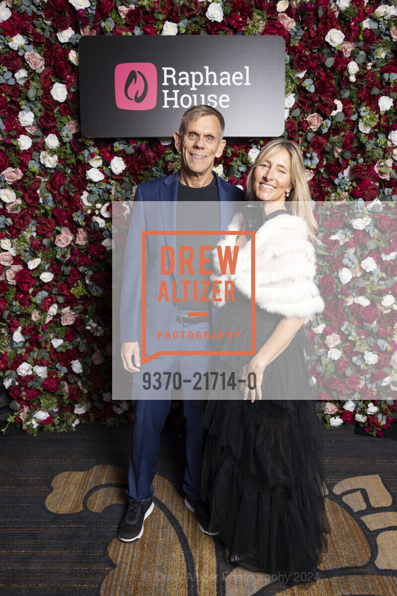 Bill Larsen, Mary Tesluk, RAPHAEL HOUSE’S Black & White Gala, Palace Hotel, a Luxury Collection Hotel. 2 New Montgomery St, SF, CA 94105 US, May 11th, 2024, Photo #9370-21714-0 Bill Larsen, Mary Tesluk, Photo #9370-21714-0