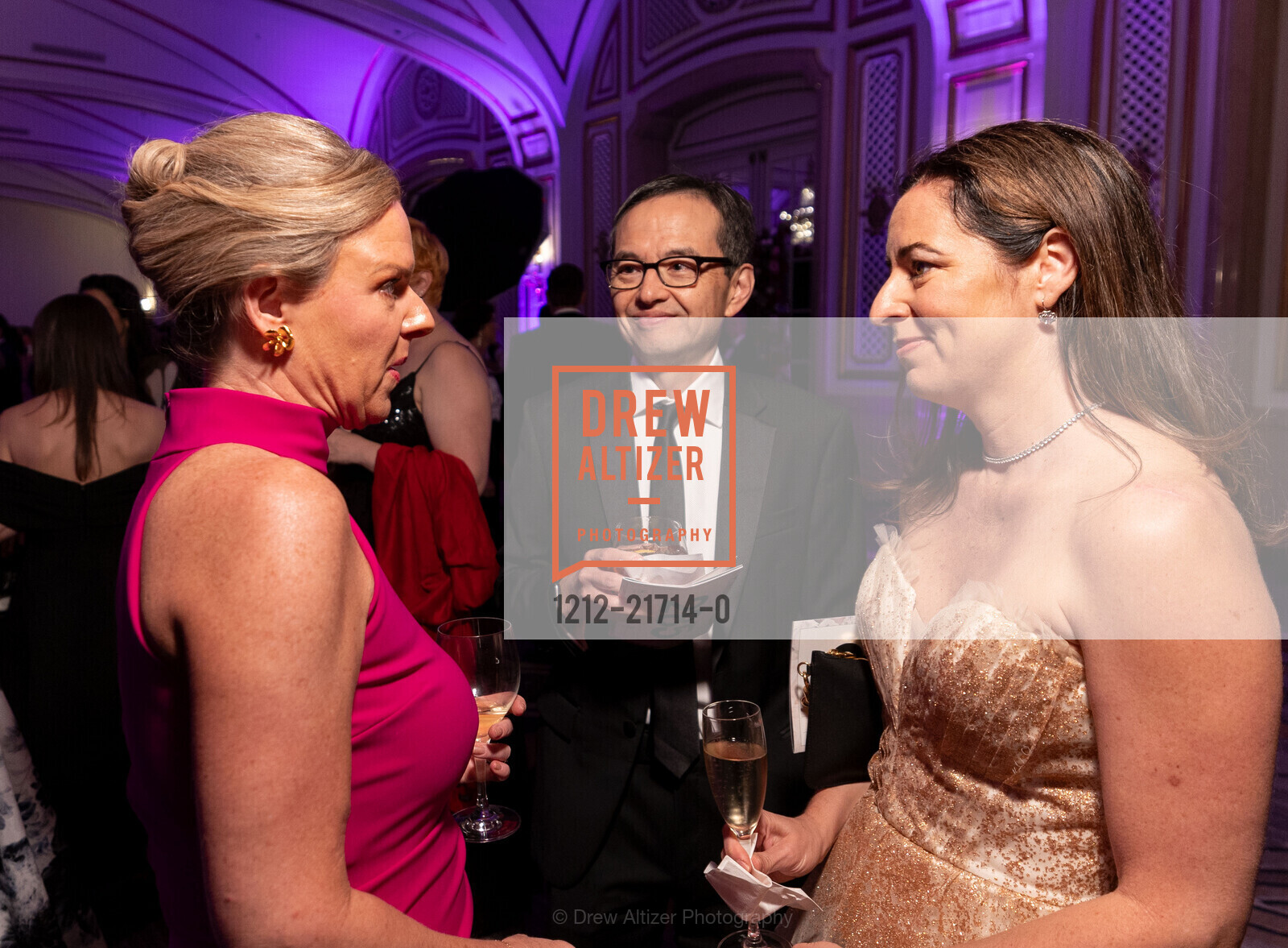 Emilie Lynch, Hubert Lin, Meredith Lin, RAPHAEL HOUSE’S Black & White Gala, Palace Hotel, a Luxury Collection Hotel. 2 New Montgomery St, SF, CA 94105 US, Photo #1212-21714-0 Emilie Lynch, Hubert Lin, Meredith Lin, Photo #1212-21714-0