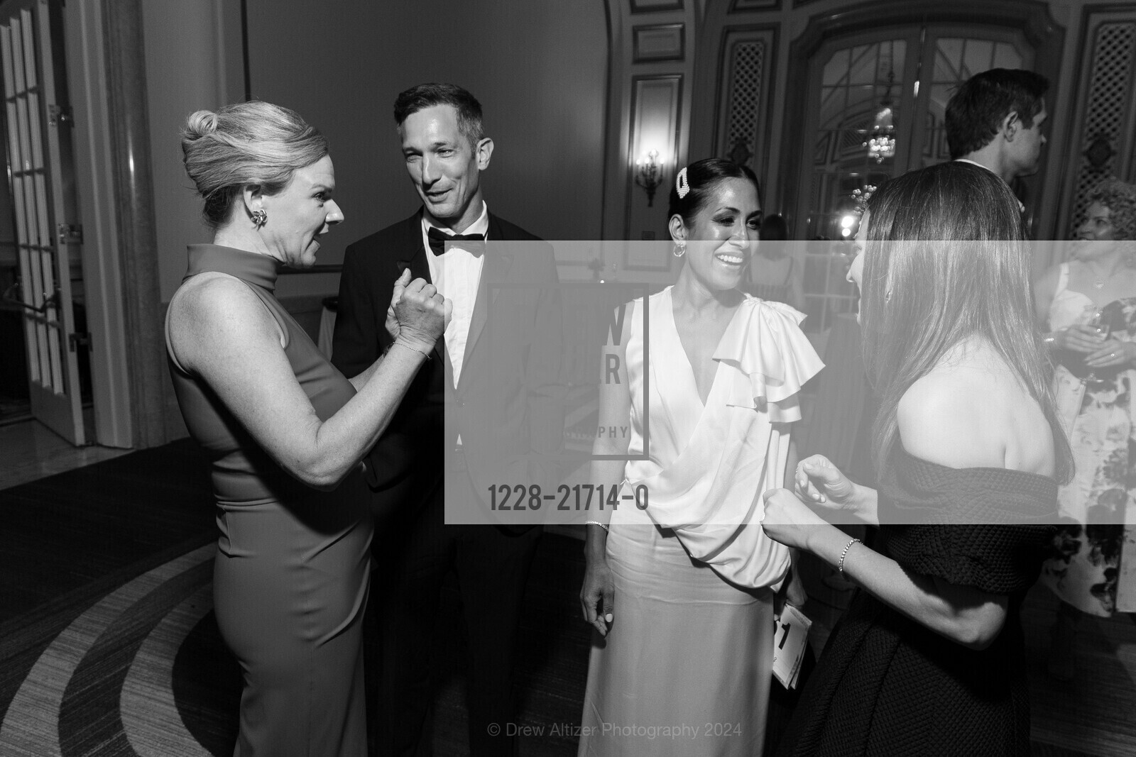 Emilie Lynch, Mike Coffey, Yasmin Coffey, RAPHAEL HOUSE’S Black & White Gala, Palace Hotel, a Luxury Collection Hotel. 2 New Montgomery St, SF, CA 94105 US, May 11th, 2024, Photo #1228-21714-0 Emilie Lynch, Mike Coffey, Yasmin Coffey, Photo #1228-21714-0