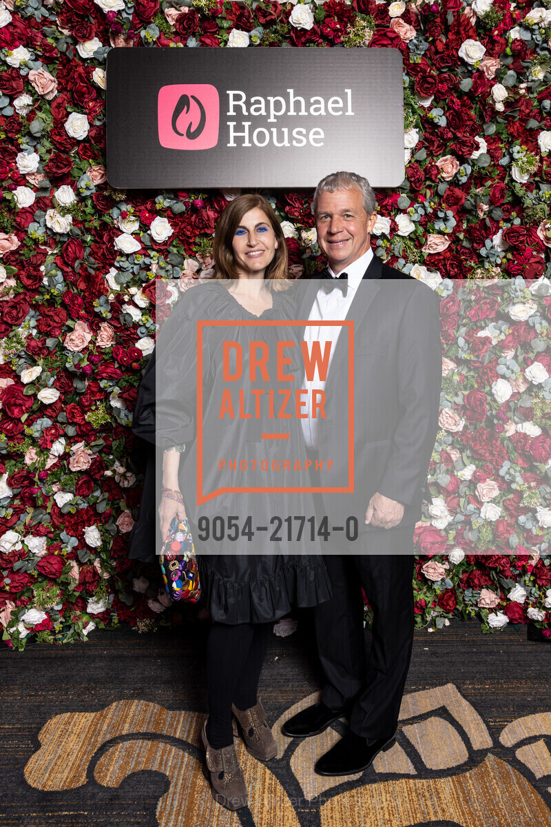Wendy Ackrell, Mike Ackrell, RAPHAEL HOUSE’S Black & White Gala, Palace Hotel, a Luxury Collection Hotel. 2 New Montgomery St, SF, CA 94105 US, Photo #9054-21714-0 Wendy Ackrell, Mike Ackrell, Photo #9054-21714-0