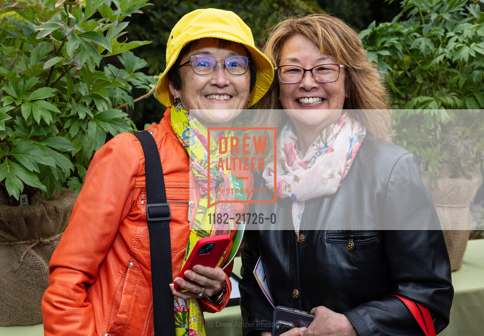 Carol Izumi, Gayle Oshima, Photo #1182-21726-0