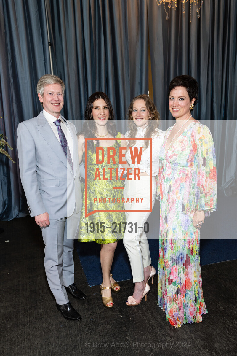 Steve Davis, Robin Rush, Daisy Linden, Lee Davis, Photo #1915-21731-0