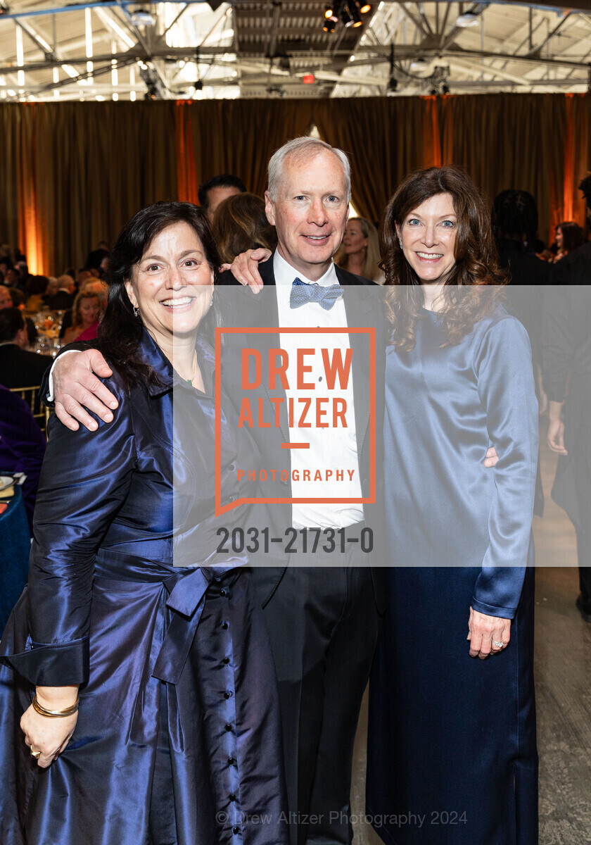 Anne Popkin, Jim Considine, Lisa Considine, Meals on Wheels 36th Annual STAR CHEFS & VINTNERS GALA 2024, Festival Pavilion. Landmark Building C, SF, CA 94123 US, May 19th, 2024, Photo #2031-21731-0 Anne Popkin, Jim Considine, Lisa Considine, Photo #2031-21731-0
