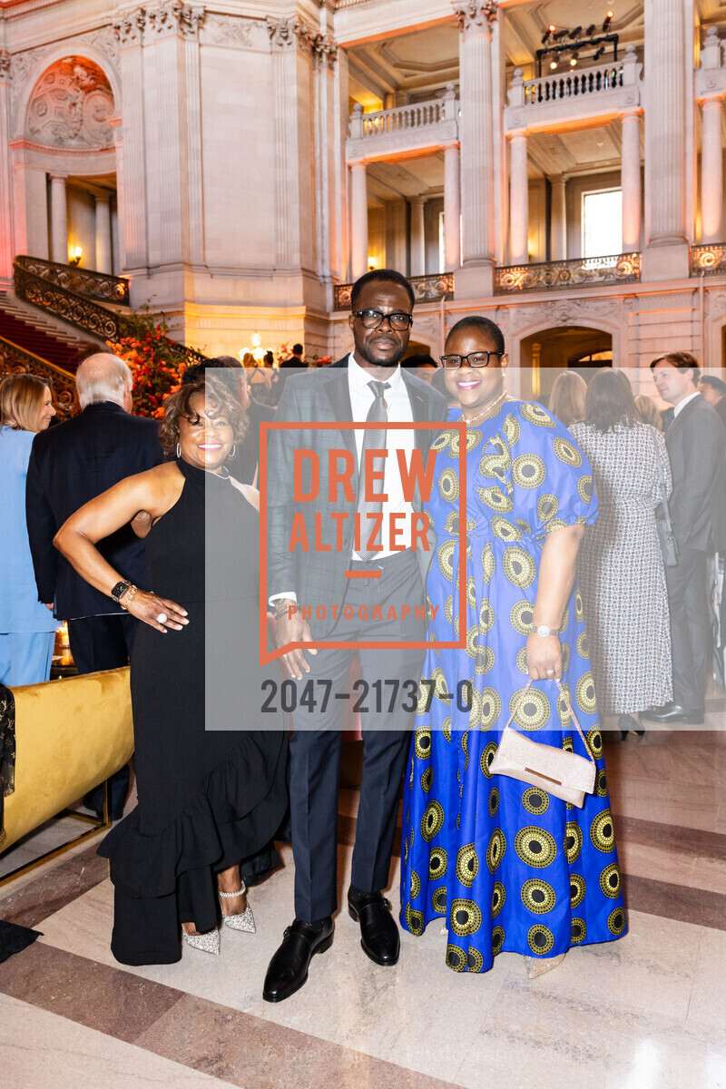 Felicia Bailey, Nassirou Tidjani, Michelle Johnson Tidjani, Humankindness Gala, San Francisco City Hall. 1 Dr Carlton B Goodlett Pl, SF, CA 94102 US, May 22nd, 2024, Photo #2047-21737-0 Felicia Bailey, Nassirou Tidjani, Michelle Johnson Tidjani, Photo #2047-21737-0