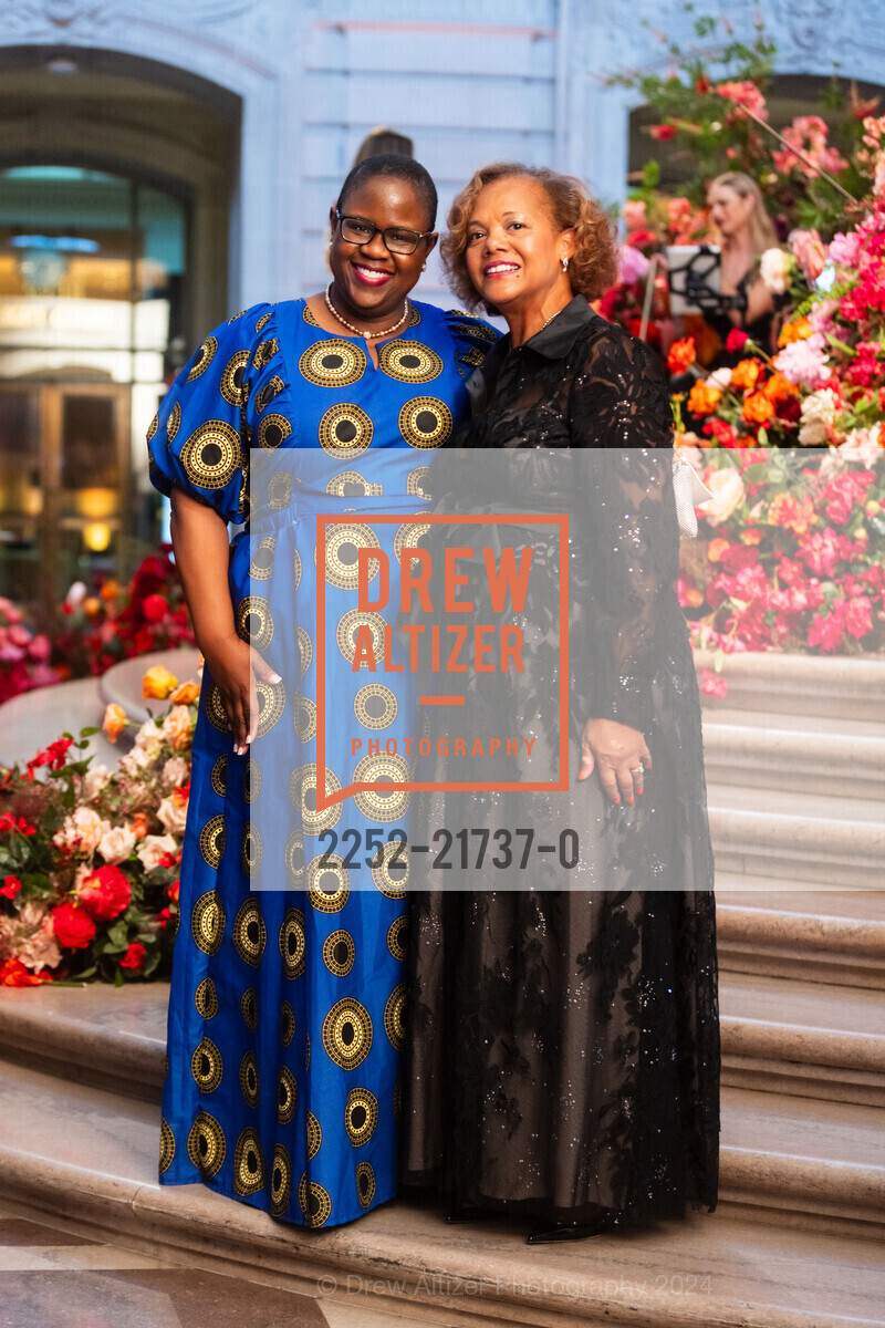 Michelle Johnson Tidjani, Cathy Lassiter, Humankindness Gala, San Francisco City Hall. 1 Dr Carlton B Goodlett Pl, SF, CA 94102 US, May 22nd, 2024, Photo #2252-21737-0 Michelle Johnson Tidjani, Cathy Lassiter, Photo #2252-21737-0