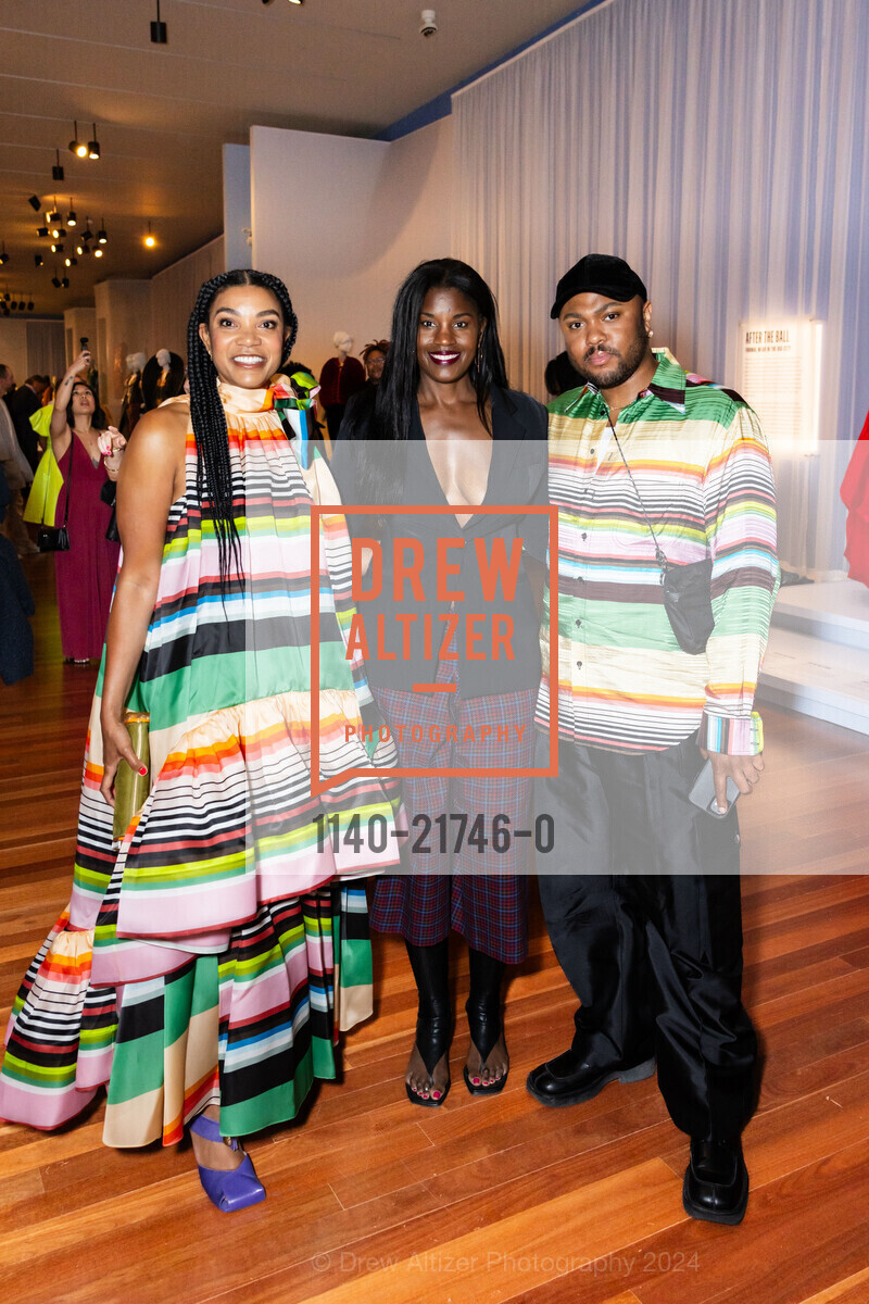 Sherri McMullen, Tyra Fennell, Christopher John Rogers, A Night at the Museum with Christopher John Rogers presented by McMullen, de Young Museum. 50 Hagiwara Tea Garden Dr, San Francisco, CA 94118 @ US, San Francisco, CA 94117 US, May 30th, 2024, Photo #1140-21746-0 Sherri McMullen, Tyra Fennell, Christopher John Rogers, Photo #1140-21746-0