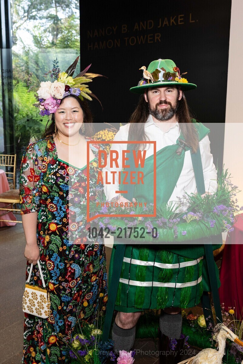 Jess Nguyen, Brendon Falkowski, Bouquets to Art 40th Anniversary, de Young Museum. 50 Hagiwara Tea Garden Dr, SF, CA 94118 US, June 3rd, 2024, Photo #1042-21752-0 Jess Nguyen, Brendon Falkowski, Photo #1042-21752-0