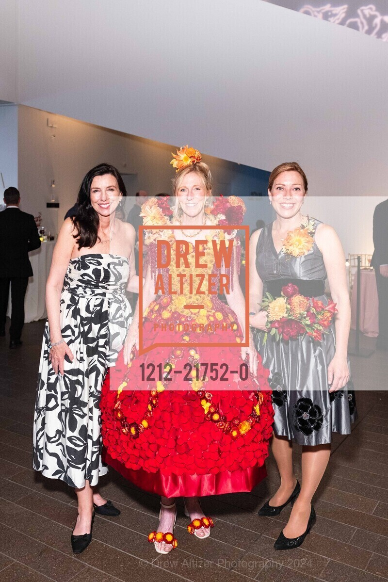Sydney Chaney Thomas, Donna Cala, Christina Harsanyi, Bouquets to Art 40th Anniversary, de Young Museum. 50 Hagiwara Tea Garden Dr, SF, CA 94118 US, June 3rd, 2024, Photo #1212-21752-0 Sydney Chaney Thomas, Donna Cala, Christina Harsanyi, Photo #1212-21752-0