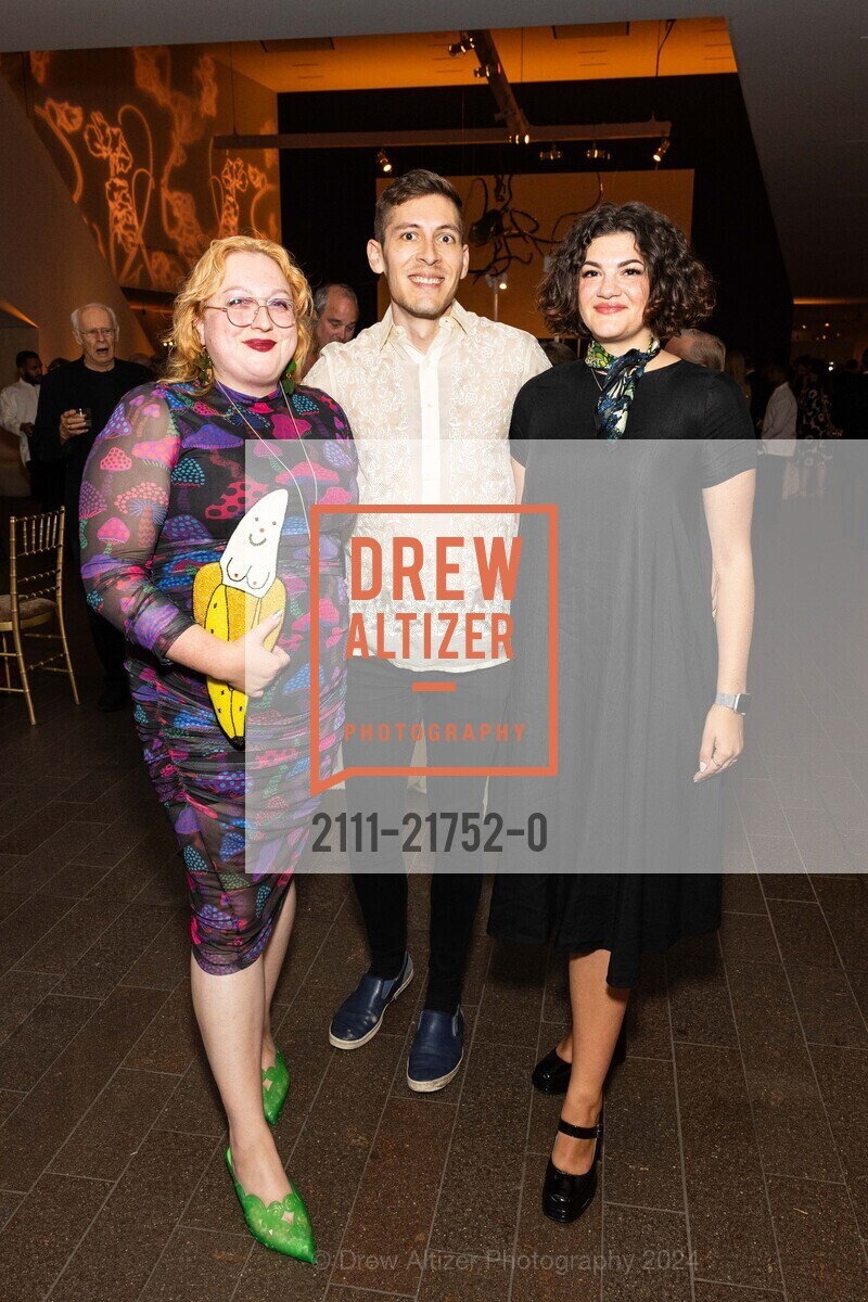 Danielle Hobart, Francisco, Clara Komrosky-Licata, Bouquets to Art 40th Anniversary, de Young Museum. 50 Hagiwara Tea Garden Dr, SF, CA 94118 US, June 3rd, 2024, Photo #2111-21752-0 Danielle Hobart, Francisco, Clara Komrosky-Licata, Photo #2111-21752-0