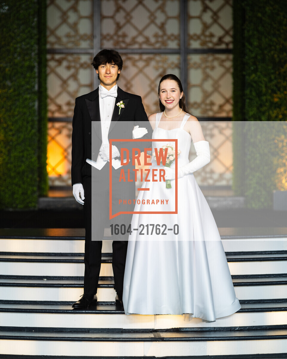 Elliot Hunter Chung, Langan Genevieve Garrett, CPMC Debutante Ball 2024, The Westin St. Francis San Francisco on Union Square. 335 Powell St, SF, CA 94102 US, June 15th, 2024, Photo #1604-21762-0 Elliot Hunter Chung, Langan Genevieve Garrett, Photo #1604-21762-0