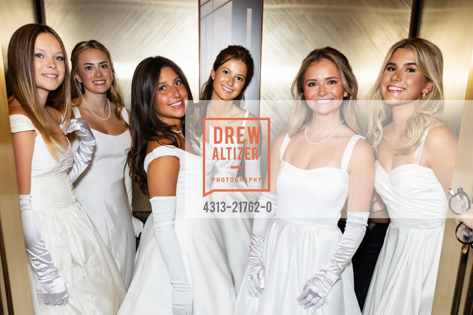 Mitchell Fay Ladd, Elzabeth Bladen Hawthornthwaite Alexandra Grace Nazzal, Reilly Elizabeth Helmer, Morgan Melita Moelleken O'Brien, Elsa Maureen Nagel Holscher, Photo #4313-21762-0
