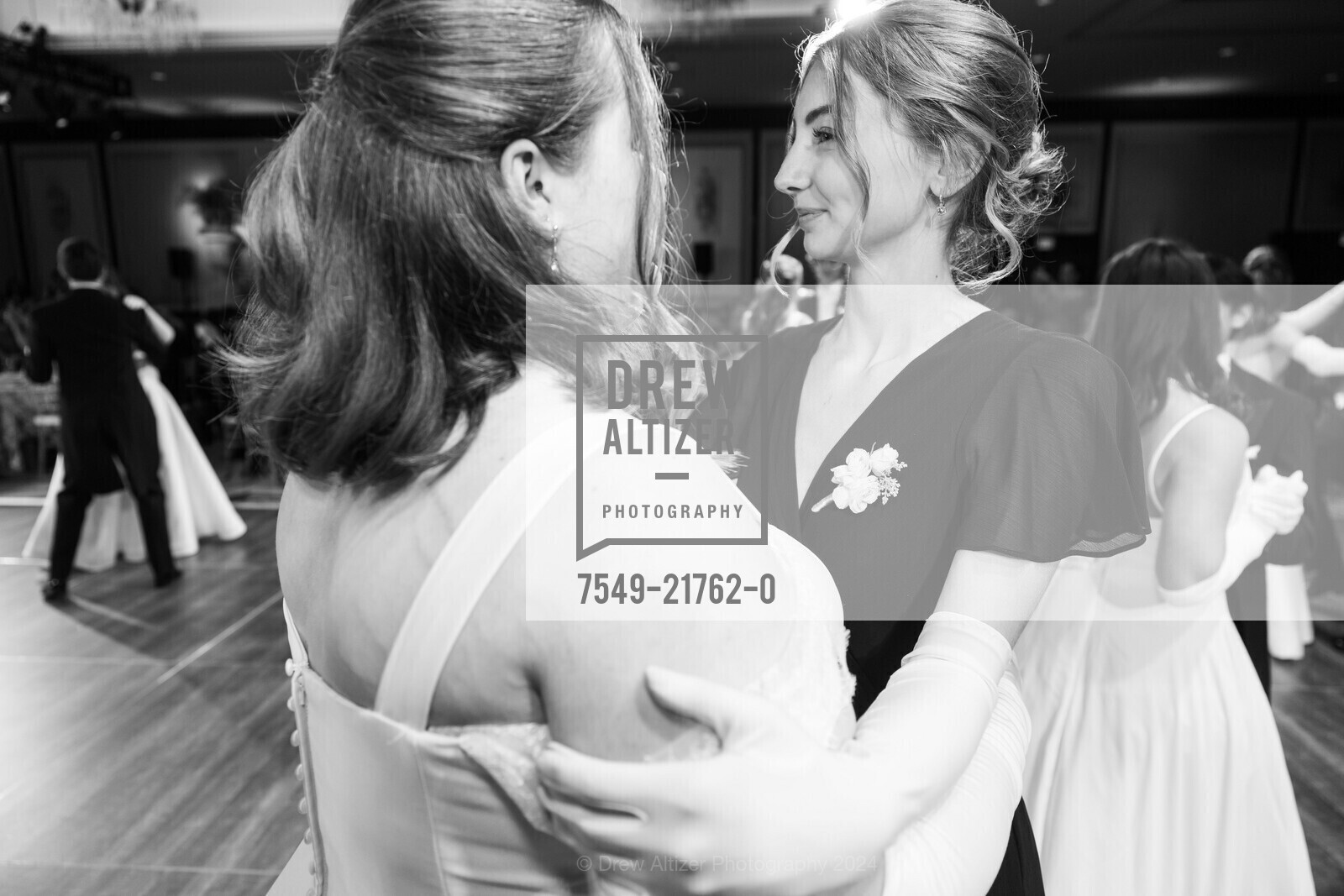 Nina Oberfest, Lindsey Jane Bailey, CPMC Debutante Ball 2024, The Westin St. Francis San Francisco on Union Square. 335 Powell St, SF, CA 94102 US, June 15th, 2024, Photo #7549-21762-0 Nina Oberfest, Lindsey Jane Bailey, Photo #7549-21762-0