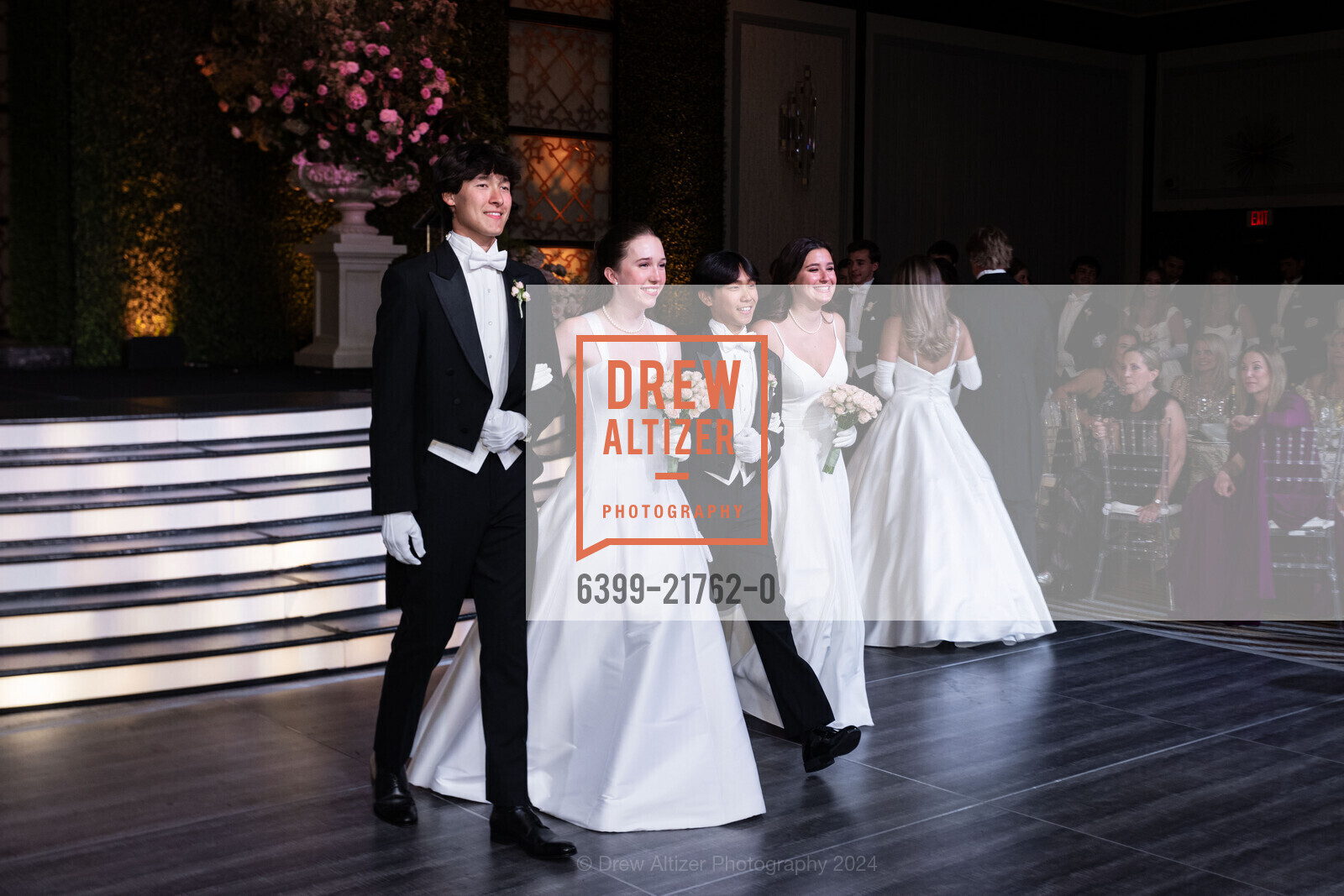 Elliot Hunter Chung, Langan Genevieve Garrett, Samuel Lee, Gracie Pearl Felsenthal, CPMC Debutante Ball 2024, The Westin St. Francis San Francisco on Union Square. 335 Powell St, SF, CA 94102 US, June 15th, 2024, Photo #6399-21762-0 Elliot Hunter Chung, Langan Genevieve Garrett, Samuel Lee, Gracie Pearl Felsenthal, Photo #6399-21762-0