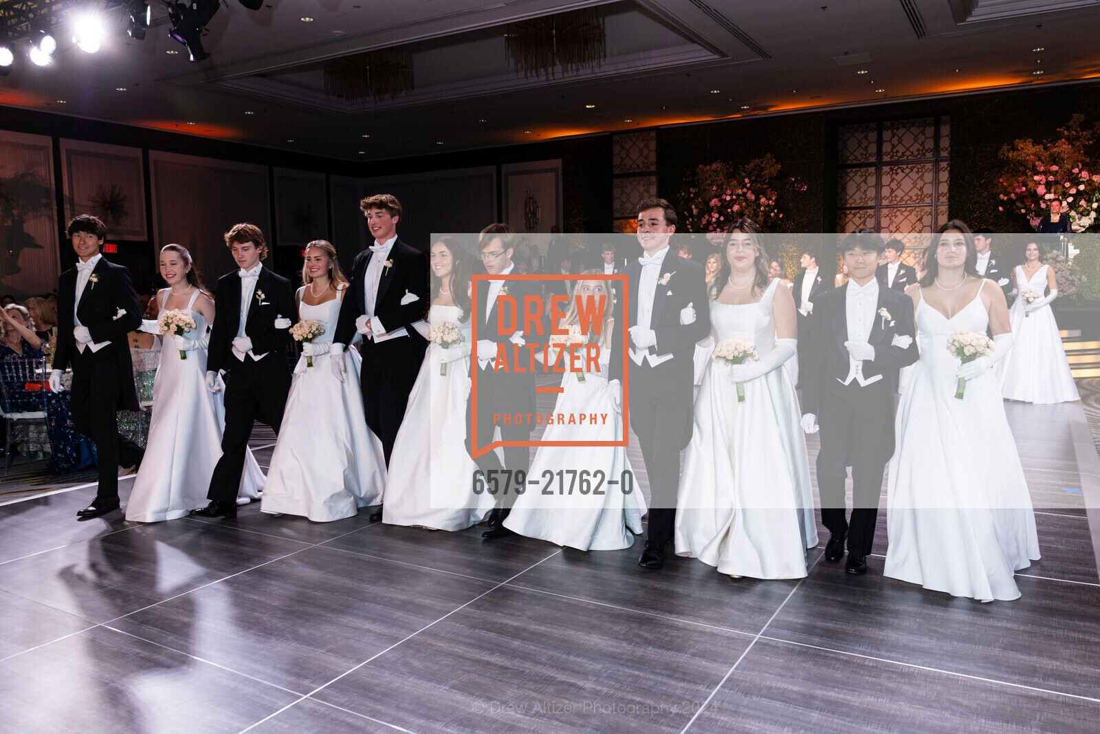 Elliot Hunter Chung, Langan Genevieve Garrett, Henry Walling Martin, Elzabeth Bladen Hawthornthwaite Lorenzo Barbagelata-Miller, Lilianne Michele Burke, Benjamin Jones, Cecily Wolcott Brettkelly, William John Gorman III, Elizabeth Sophia Gorman, Samuel Lee, Gracie Pearl Felsenthal, CPMC Debutante Ball 2024, The Westin St. Francis San Francisco on Union Square. 335 Powell St, SF, CA 94102 US, June 15th, 2024, Photo #6579-21762-0 Elliot Hunter Chung, Langan Genevieve Garrett, Henry Walling Martin, Elzabeth Bladen Hawthornthwaite Lorenzo Barbagelata-Miller, Lilianne Michele Burke, Benjamin Jones, Cecily Wolcott Brettkelly, William John Gorman III, Elizabeth Sophia Gorman, Samuel Lee, Gracie Pearl Felsenthal, Photo #6579-21762-0