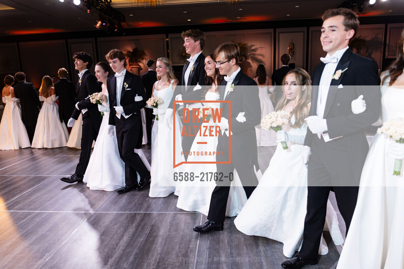Elliot Hunter Chung, Langan Genevieve Garrett, Henry Walling Martin, Elzabeth Bladen Hawthornthwaite, Lorenzo Barbagelata-Miller, Lilianne Michele Burke, Benjamin Jones, Cecily Wolcott Brettkelly, William John Gorman III, CPMC Debutante Ball 2024, The Westin St. Francis San Francisco on Union Square. 335 Powell St, SF, CA 94102 US, June 15th, 2024, Photo #6588-21762-0 Elliot Hunter Chung, Langan Genevieve Garrett, Henry Walling Martin, Elzabeth Bladen Hawthornthwaite, Lorenzo Barbagelata-Miller, Lilianne Michele Burke, Benjamin Jones, Cecily Wolcott Brettkelly, William John Gorman III, Photo #6588-21762-0