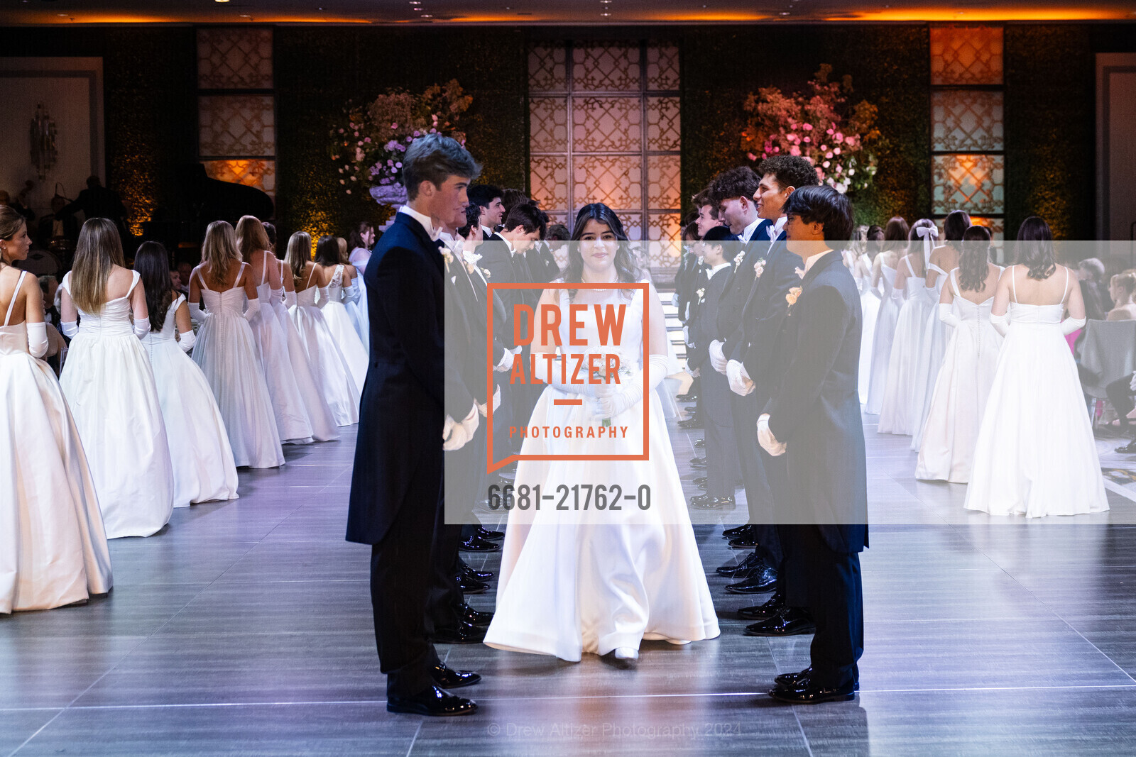 Elizabeth Sophia Gorman, CPMC Debutante Ball 2024, The Westin St. Francis San Francisco on Union Square. 335 Powell St, SF, CA 94102 US, June 15th, 2024, Photo #6681-21762-0 Elizabeth Sophia Gorman, Photo #6681-21762-0