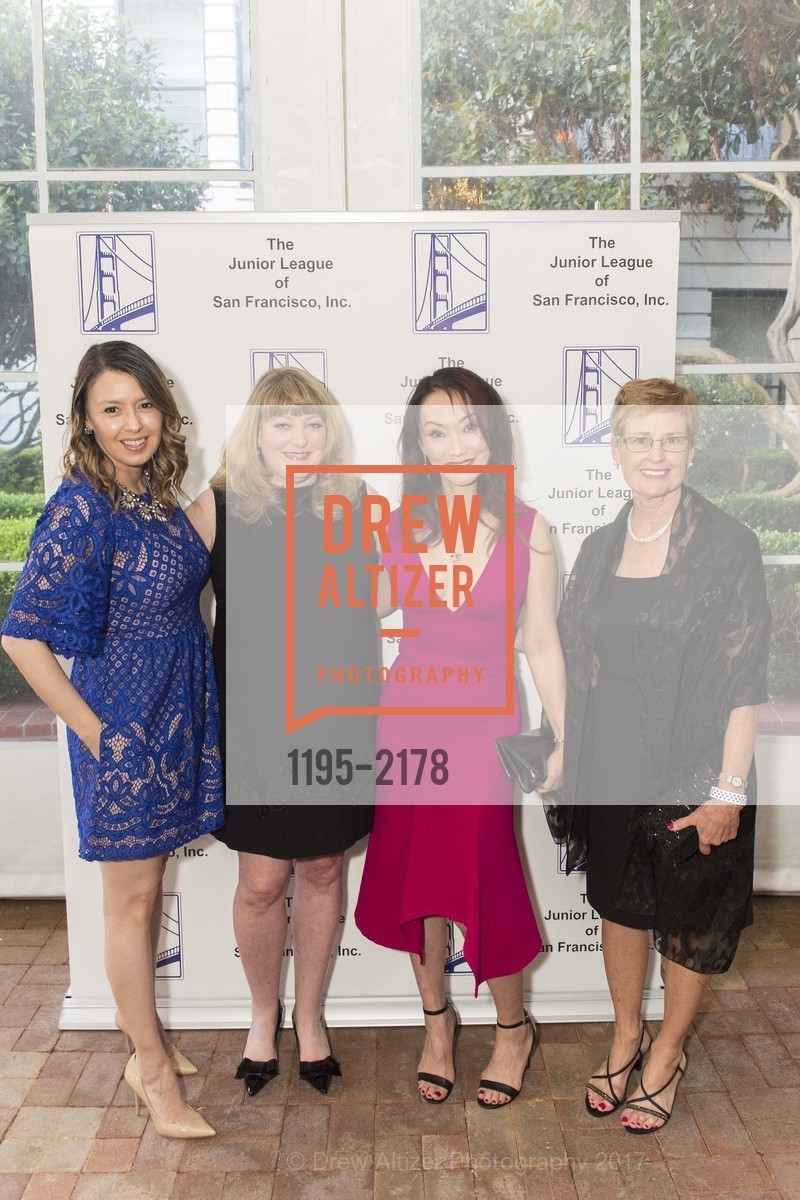 Dana Marie Knapp, Renee Goldstein, Anne Lee, Marsha Kurtic, Junior League of San Francisco's 12th Annual Women at the Center Honors Celebration, Ritz. 600 Stockton St. San Francisco, United States, May 12th, 2017, Photo #1195-2178 Dana Marie Knapp, Renee Goldstein, Anne Lee, Marsha Kurtic, Photo #1195-2178