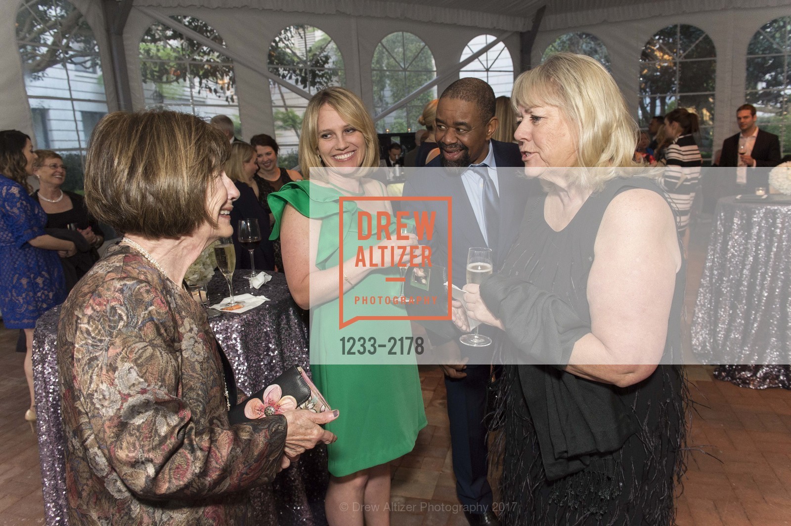 Carol Berg, Susie Berg, Joan Boyd, Junior League of San Francisco's 12th Annual Women at the Center Honors Celebration, Ritz. 600 Stockton St. San Francisco, United States, May 12th, 2017, Photo #1233-2178 Carol Berg, Susie Berg, Joan Boyd, Photo #1233-2178