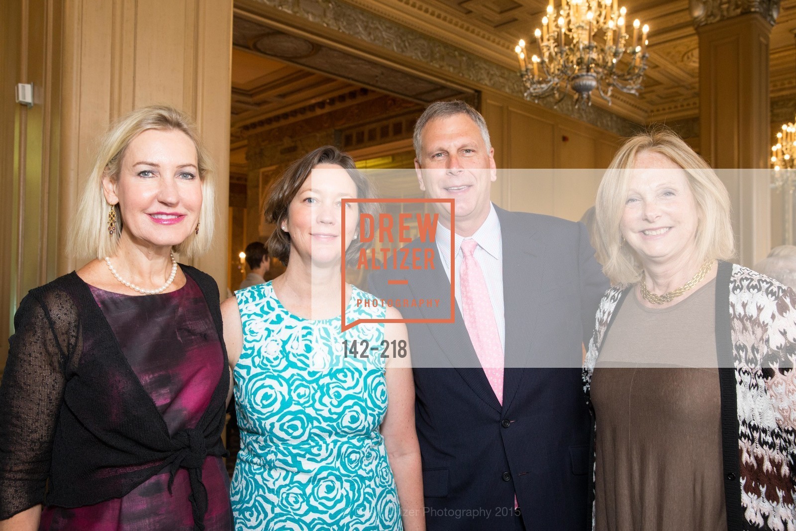Katherine Lawrence, Kirsten Vernon, Ernst Bauer, Liz Wells, Gucci & Vogue Dinner, Sir Francis Drake Hotel. Sir Francis Drake Hotel, . 450 Powell St, August 4th, 2015, Photo #142-218 Katherine Lawrence, Kirsten Vernon, Ernst Bauer, Liz Wells, Photo #142-218