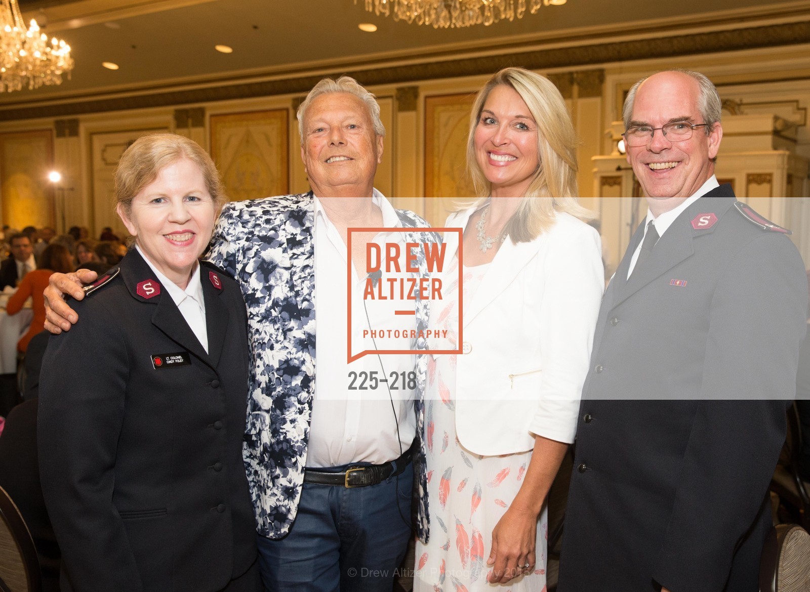 Cindy Foley, Ron Morgan, Juliet Goodrich, Tim Foley, Gucci & Vogue Dinner, Sir Francis Drake Hotel. Sir Francis Drake Hotel, . 450 Powell St, August 4th, 2015, Photo #225-218 Cindy Foley, Ron Morgan, Juliet Goodrich, Tim Foley, Photo #225-218