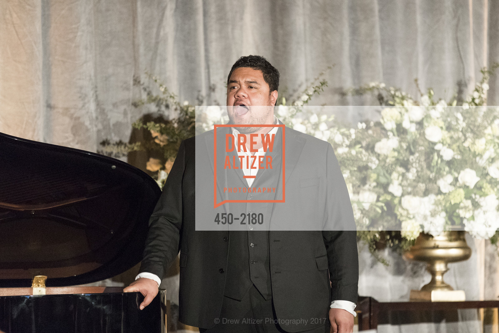 Performance, San Francisco Opera - President's Dinner 2017, St. Regis, Gallery Ballroom. 125 Third St. SF, California, May 10th, 2017, Photo #450-2180 Performance, Photo #450-2180