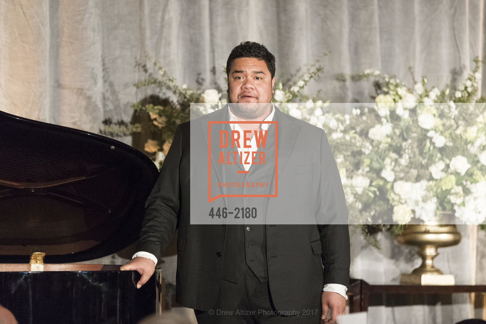 Performance, San Francisco Opera - President's Dinner 2017, St. Regis, Gallery Ballroom. 125 Third St. SF, California, May 10th, 2017, Photo #446-2180 Performance, Photo #446-2180