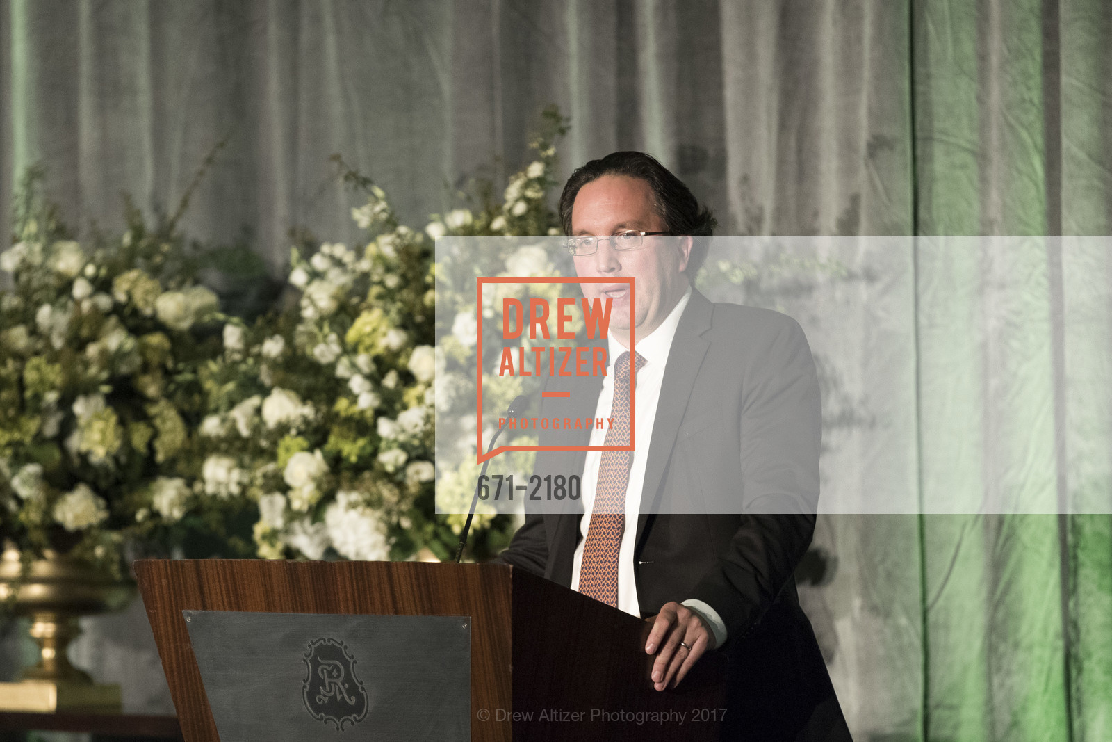 Matthew Shilvock, San Francisco Opera - President's Dinner 2017, St. Regis, Gallery Ballroom. 125 Third St. SF, California, May 10th, 2017, Photo #671-2180 Matthew Shilvock, Photo #671-2180