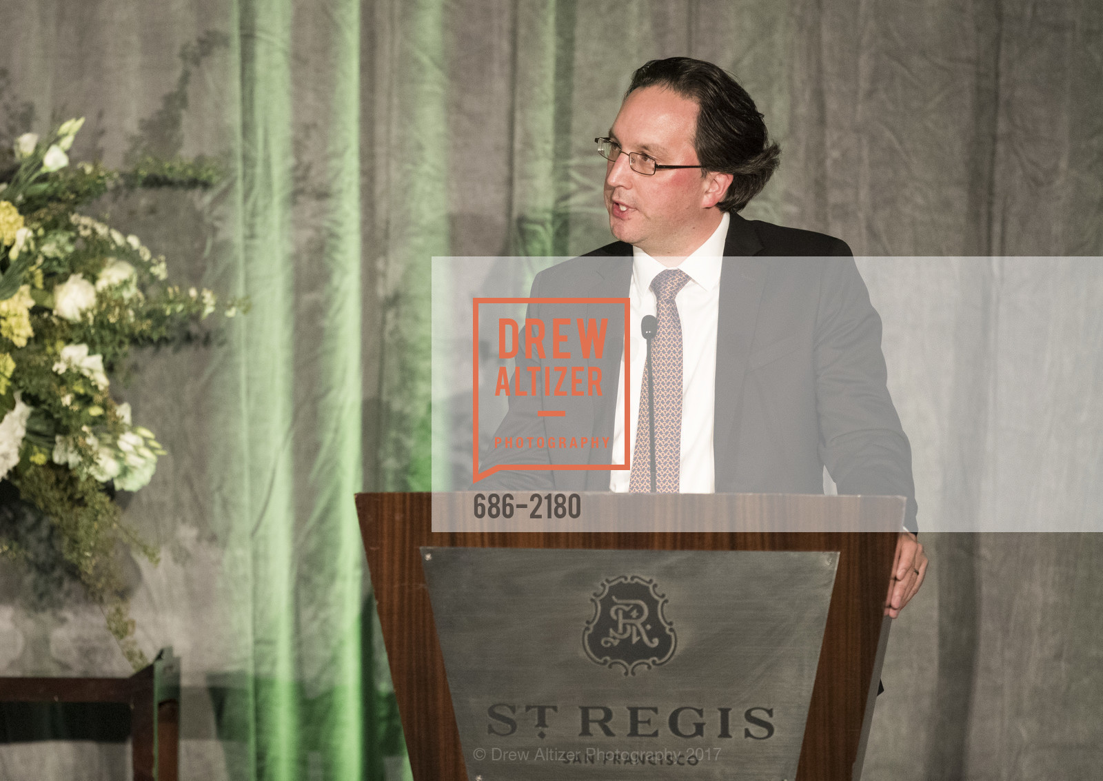 Matthew Shilvock, San Francisco Opera - President's Dinner 2017, St. Regis, Gallery Ballroom. 125 Third St. SF, California, May 10th, 2017, Photo #686-2180 Matthew Shilvock, Photo #686-2180