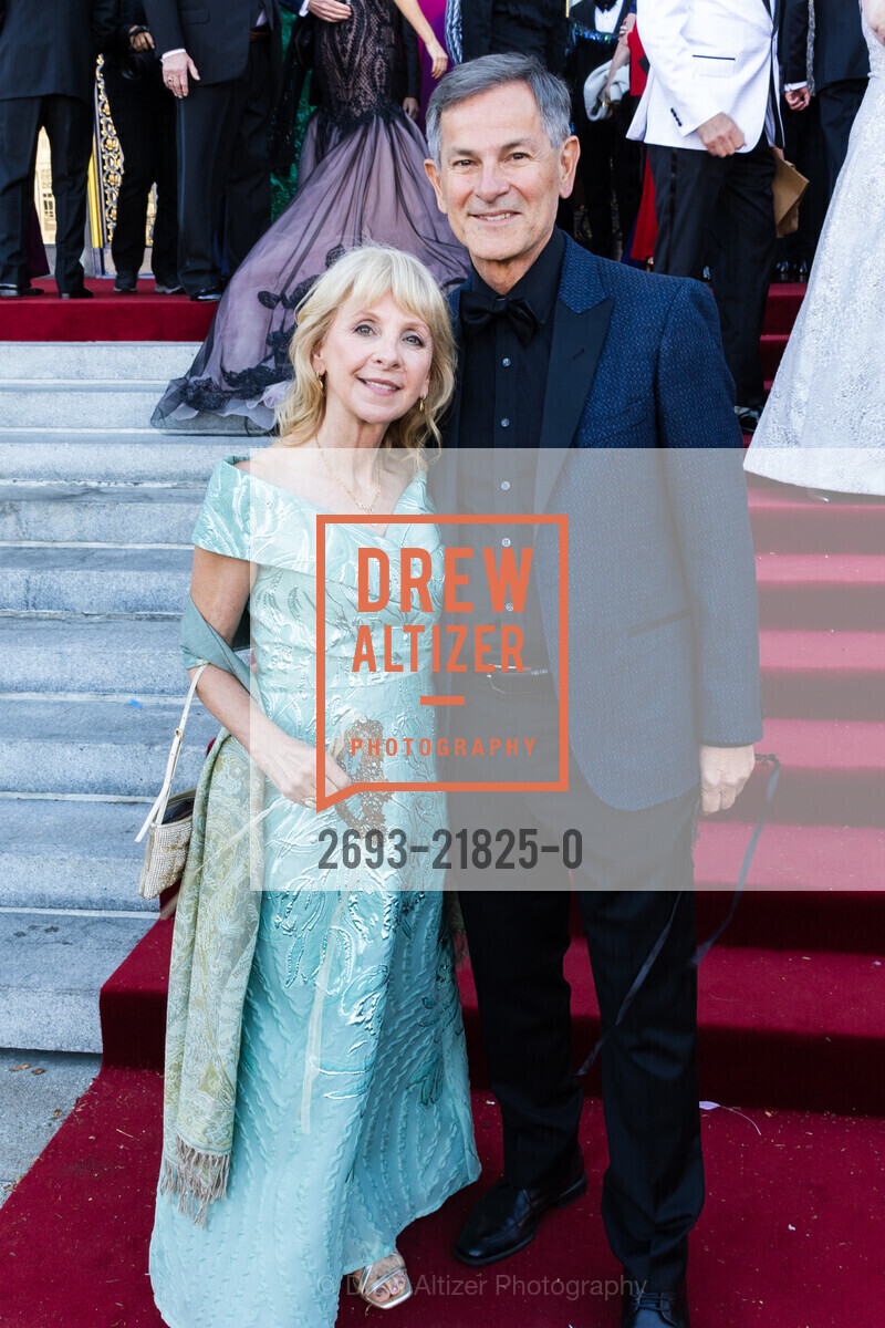 Donna Howe, Juan Loaiza, San Francisco Opera's Masked Ball 2024, San Francisco Opera. 301 Van Ness Ave, Photo #2693-21825-0 Donna Howe, Juan Loaiza, Photo #2693-21825-0