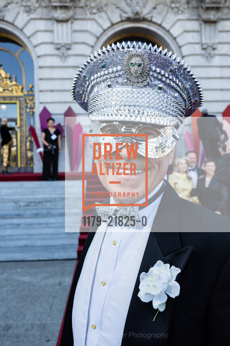 Robert Beadle, San Francisco Opera's Masked Ball 2024, San Francisco Opera. 301 Van Ness Ave, Photo #1179-21825-0 Robert Beadle, Photo #1179-21825-0