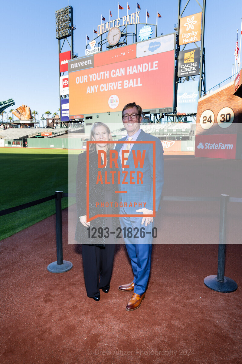Katie Hanson, Jim Hanson, Juma Ventures 31st Anniversary PATHS TO POSSIBILITY Gala, Oracle Park. 24 Willie Mays Plz, September 7th, 2024, Photo #1293-21826-0 Katie Hanson, Jim Hanson, Photo #1293-21826-0