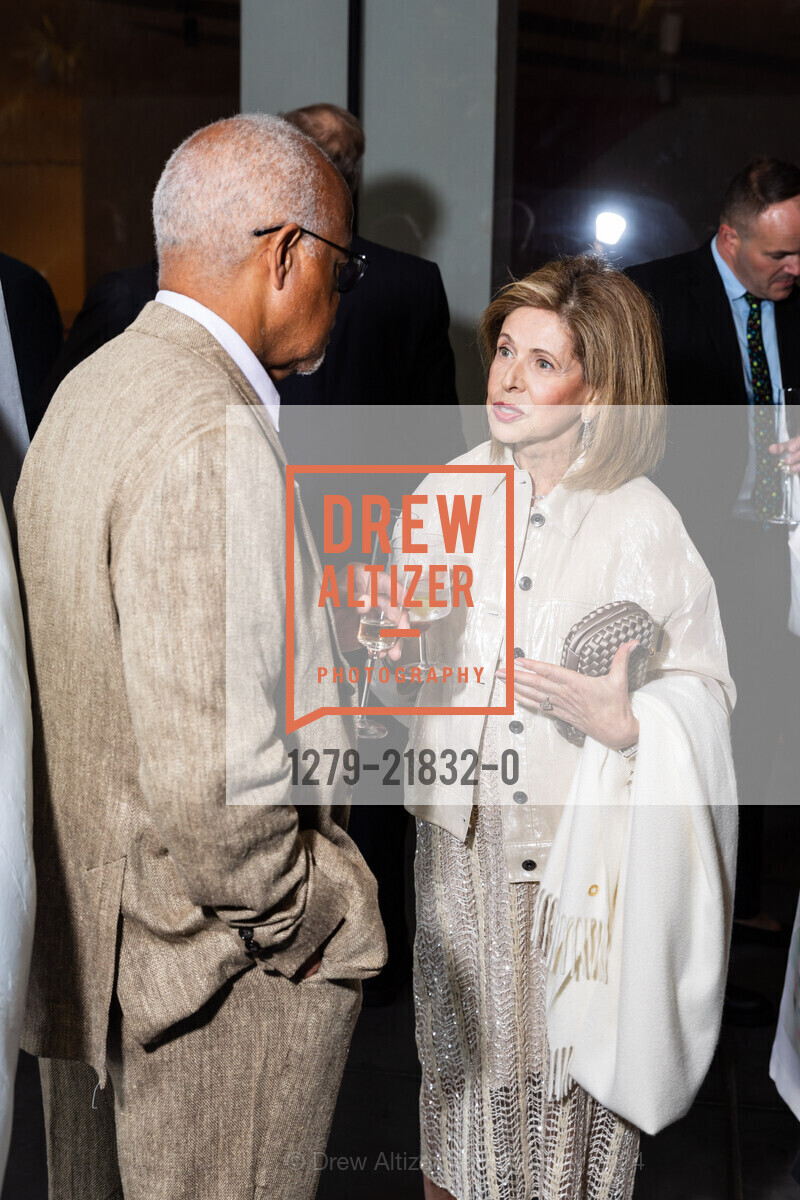 Harry Elam, Lydia Shorenstein, SF MOMA’s 2024 Director's Dinner with Sarah Sze, SF MOMA. Third and New Montgomery Street, September 11th, 2024, Photo #1279-21832-0 Harry Elam, Lydia Shorenstein, Photo #1279-21832-0