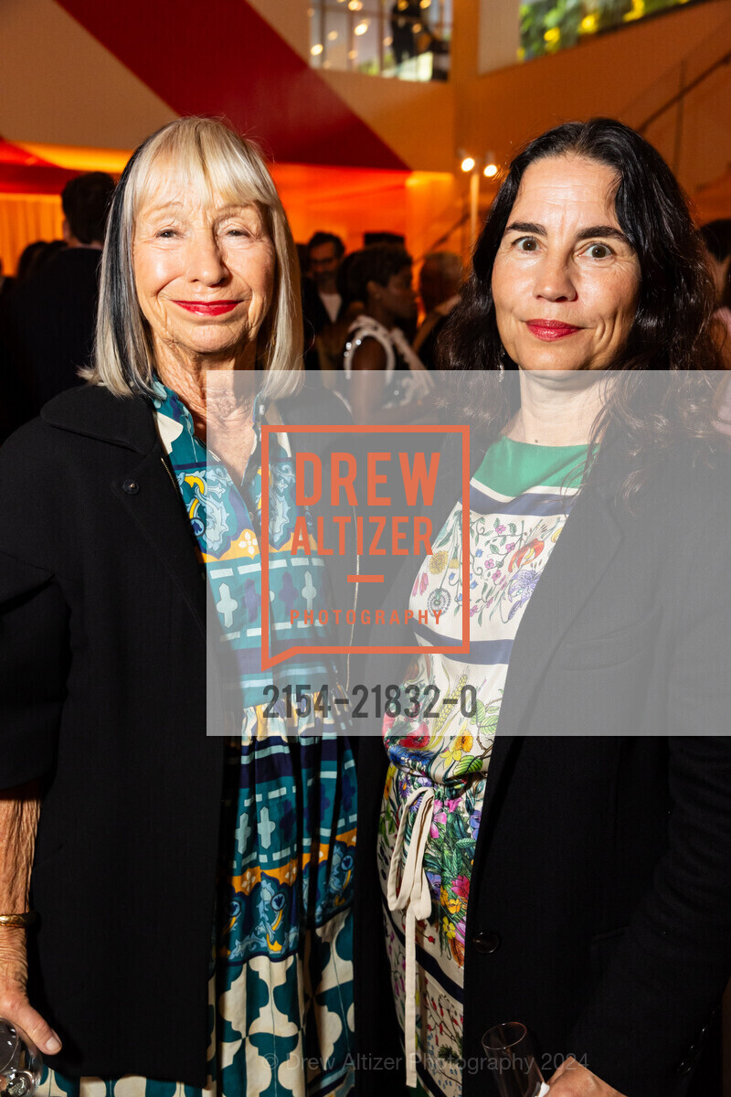 Mary Miner, Nicola Miner, SF MOMA’s 2024 Director's Dinner with Sarah Sze, SF MOMA. Third and New Montgomery Street, September 11th, 2024, Photo #2154-21832-0 Mary Miner, Nicola Miner, Photo #2154-21832-0