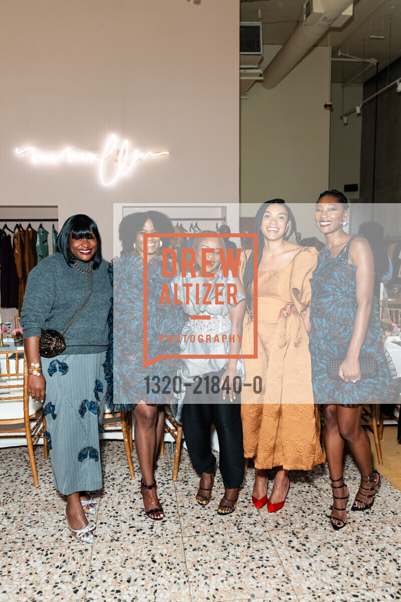 Elaine Mensah, Vanessa Bannerman, Aisha Ayensu, Sherri McMullen, Noelle Bonner, McMullen x Christie Brown Dinner, McMullen Flagship. 2257 Broadway, September 18th, 2024, Photo #1320-21840-0 Elaine Mensah, Vanessa Bannerman, Aisha Ayensu, Sherri McMullen, Noelle Bonner, Photo #1320-21840-0