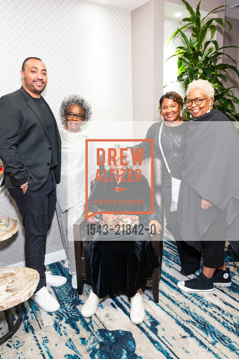 David Cook, Barbara Wilson, Barbara Cook, Deborah Wilson, Julie Griffith, Bloom Ball: Booker T. Washington Community Service Center, Hotel Nikko San Francisco. 222 Mason St, September 19th, 2024, Photo #1543-21842-0 David Cook, Barbara Wilson, Barbara Cook, Deborah Wilson, Julie Griffith, Photo #1543-21842-0