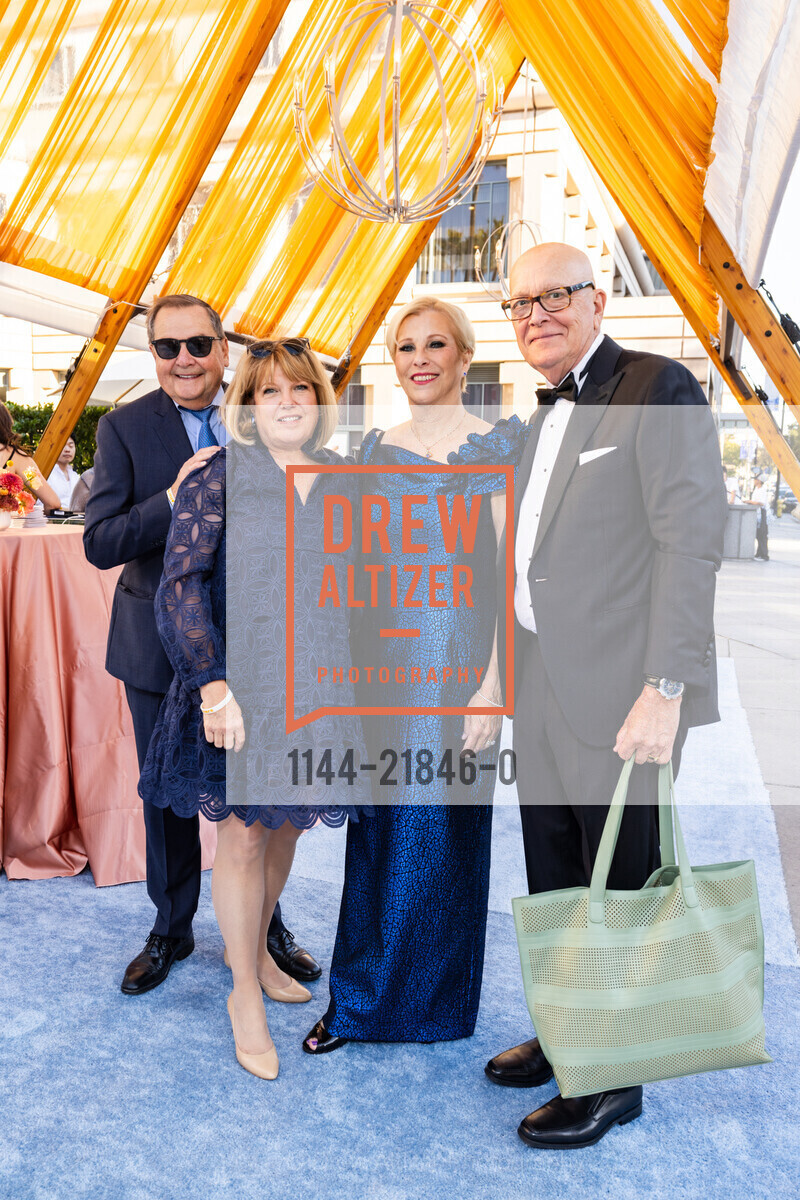 Kevin Kimball, Cathy Kimball, Glenda Dorchak, Gary Dorchak, San Jose Museum of Art's Gala, Auction, + After Party, San Jose Museum of Art. 110 South Market Street, September 21st, 2024, Photo #1144-21846-0 Kevin Kimball, Cathy Kimball, Glenda Dorchak, Gary Dorchak, Photo #1144-21846-0