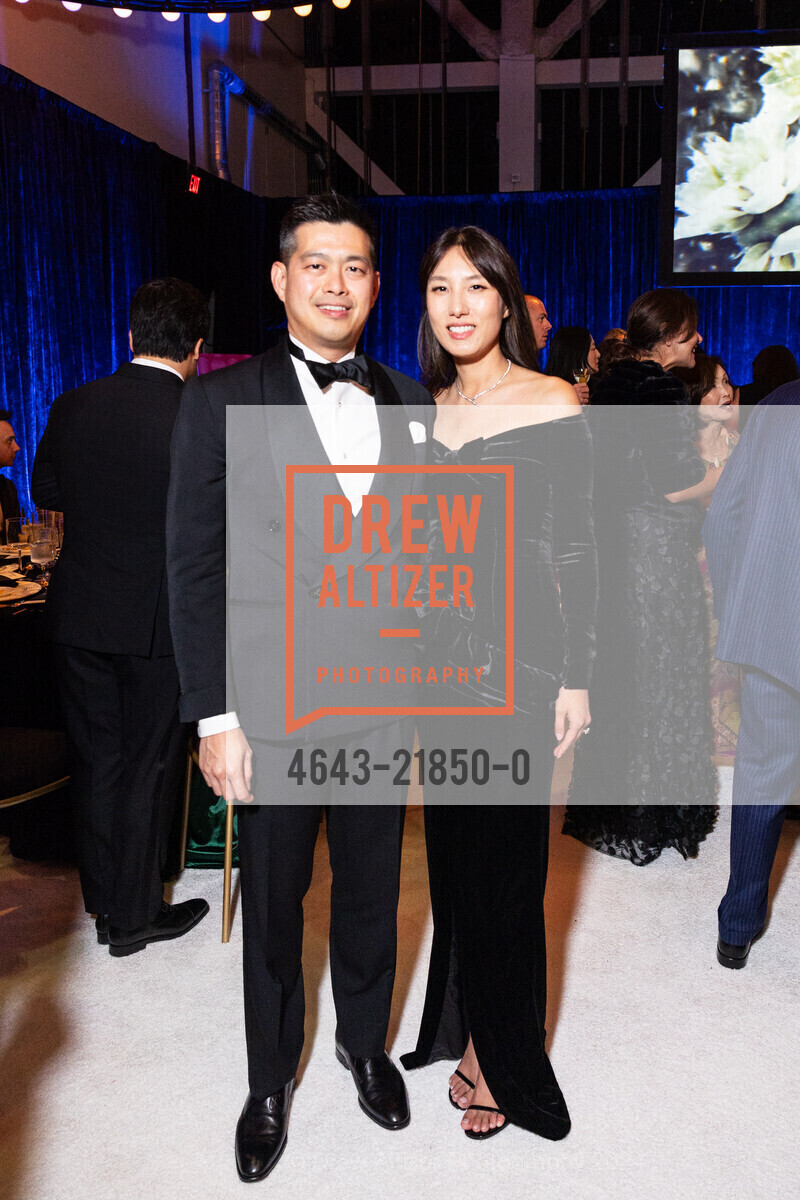 Jun Hong Heng, Lisa Zhao, San Francisco Symphony's 2024 Gala and Concert, Davies Symphony Hall and Zellerbach Rehearsal Hall. 270 Hayes Street, September 25th, 2024, Photo #4643-21850-0 Jun Hong Heng, Lisa Zhao, Photo #4643-21850-0