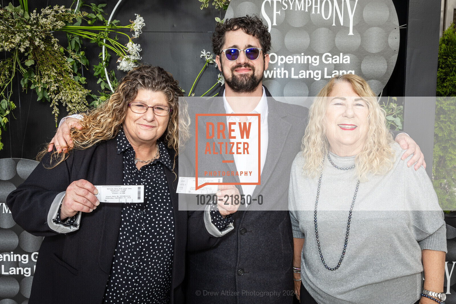 Lisa Trippy, Alec Levine, Tania Weiss, Photo #1020-21850-0