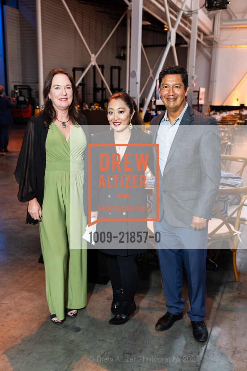 Erin Carrera, Noriko Lim-Tepper, Omar Carrera, SF Marin Food Bank hosts ONE BIG TABLE 2024, SF Marin Food Bank. 900 Pennsylvania Ave, September 28th, 2024, Photo #1009-21857-0 Erin Carrera, Noriko Lim-Tepper, Omar Carrera, Photo #1009-21857-0