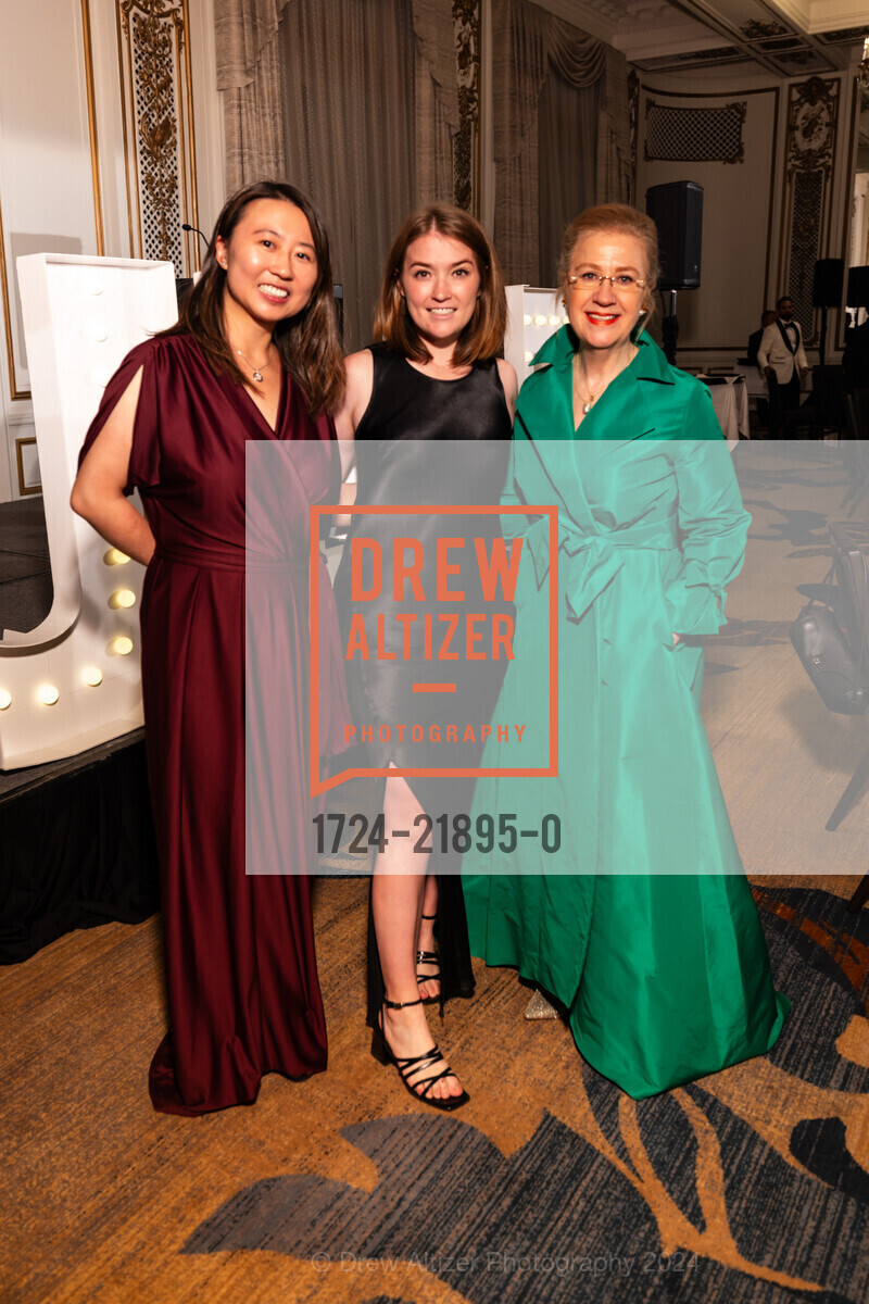 Karen Yee, Lizzy Kaler, Carol Benz, The Junior League of San Francisco Women's Leadership Gala, Palace Hotel. 2 New Montgomery St, October 18th, 2024, Photo #1724-21895-0 Karen Yee, Lizzy Kaler, Carol Benz, Photo #1724-21895-0