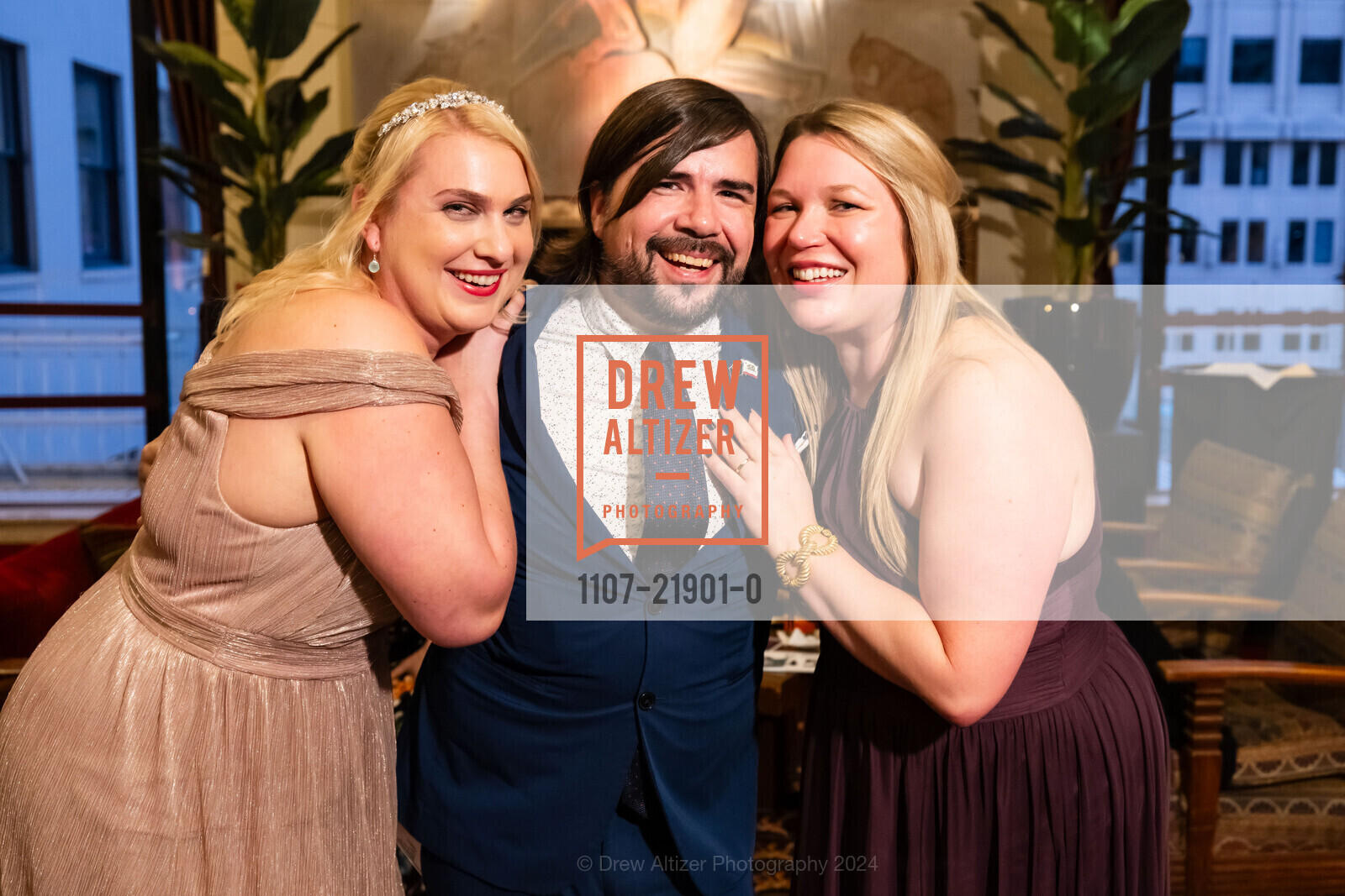 Gina Kasowski, Harrison Anderson, Anné Jude Anderson, Photo #1107-21901-0