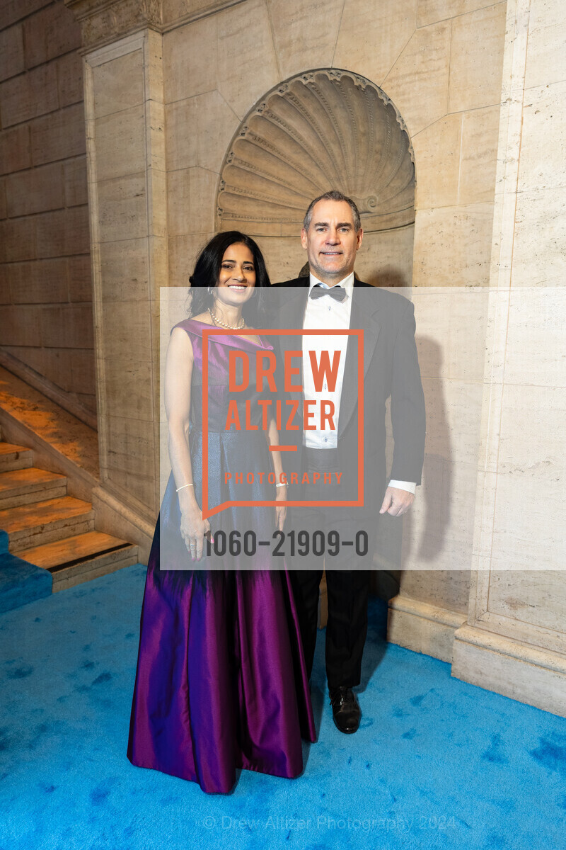 Varsha Rao, Cameron Poetzscher, Asian Art Museum's 2024 Gala: HALLYU!, Asian Art Museum. 200 Larkin Street, October 24th, 2024, Photo #1060-21909-0 Varsha Rao, Cameron Poetzscher, Photo #1060-21909-0