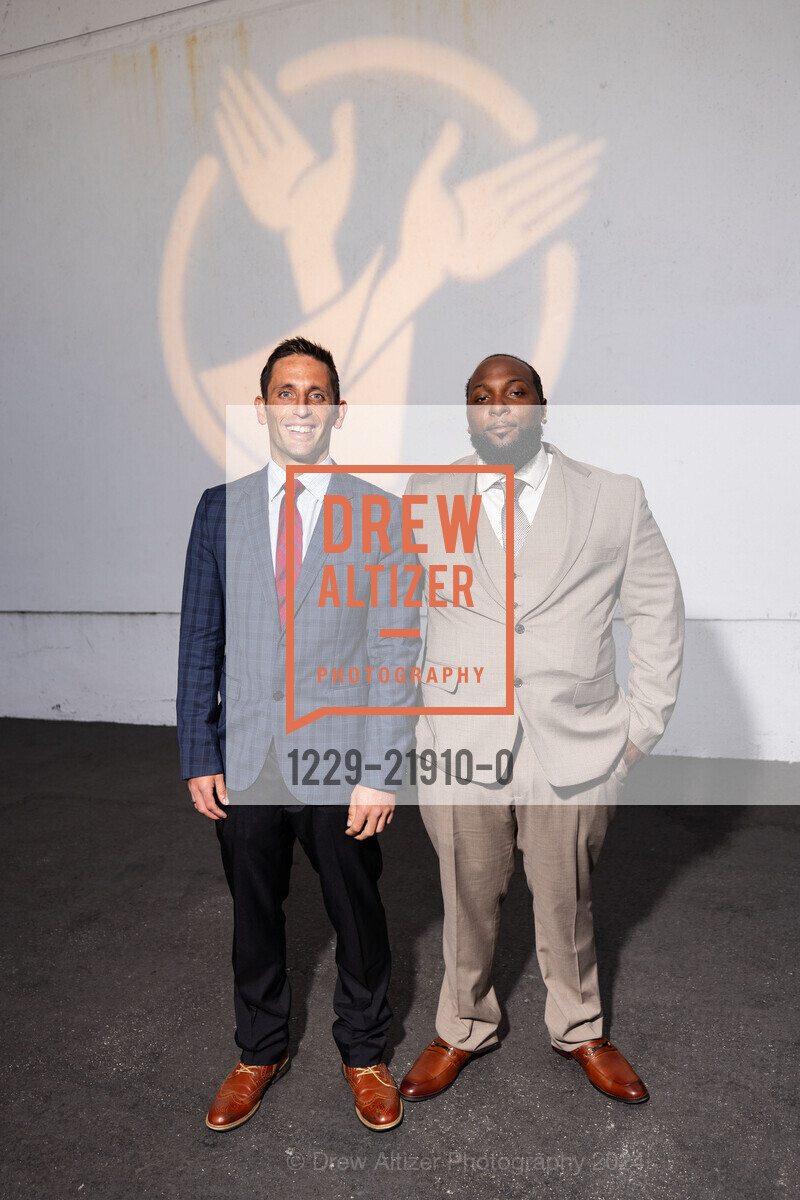Brandon Clark, Williams Stallings, St. Anthony's 3rd Annual LEADING THE WAY Awards Ceremony, Terra Gallery. 511 Harrison Street, October 24th, 2024, Photo #1229-21910-0 Brandon Clark, Williams Stallings, Photo #1229-21910-0