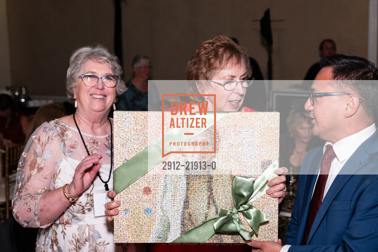Katie Pena, Kathleen Nicholson Hull, Ricky Resurreccion, George Mark Children's House 20th Anniversary Gala 2024, Palace Hotel. 950 Mason St, October 25th, 2024, Photo #2912-21913-0 Katie Pena, Kathleen Nicholson Hull, Ricky Resurreccion, Photo #2912-21913-0