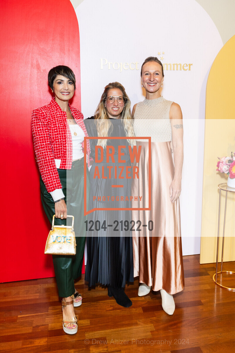 Shirin Aryanpour, Justine Reichman, Daniela Kratz, Photo #1204-21922-0