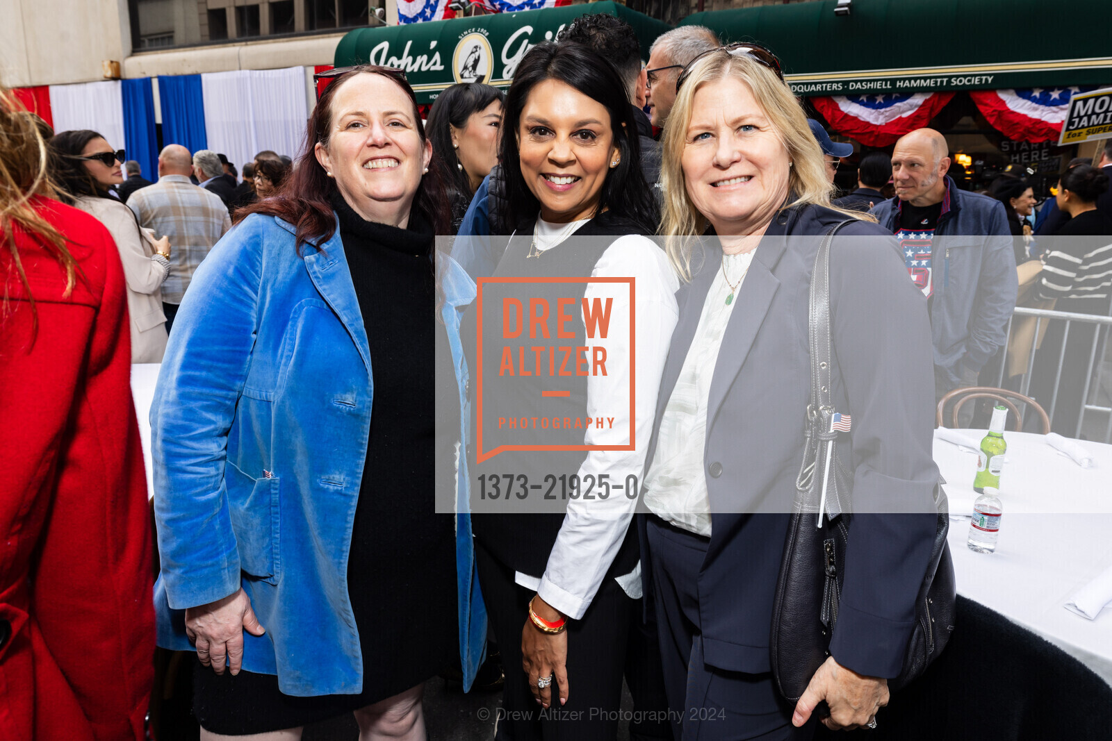 Amy Cleary, Papia Gambelin, Laurie Thomas, Photo #1373-21925-0