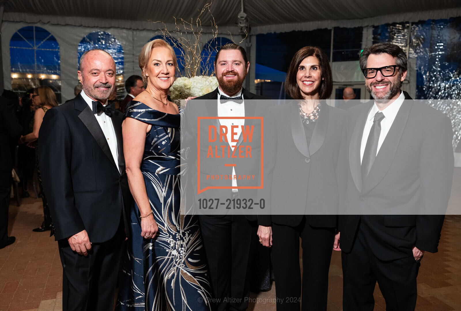John Gumas, Janice Gumas, Nick Gumas, Alex Patsavas, Seth Rosenfeld, Hellenic Charity Ball 2024, The Ritz-Carlton. 600 Stockton St, November 9th, 2024, Photo #1027-21932-0 John Gumas, Janice Gumas, Nick Gumas, Alex Patsavas, Seth Rosenfeld, Photo #1027-21932-0