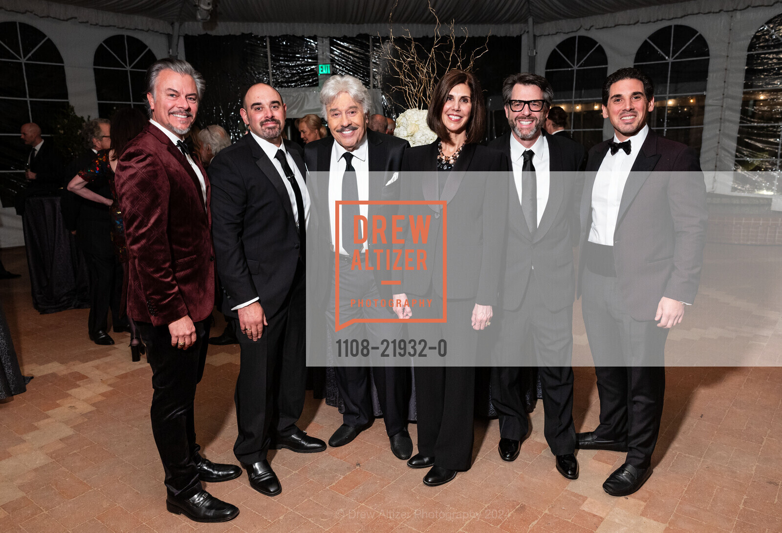 John Tavernakis, Dimitri Vardakastanis, Tony Orlando, Alexandra Patsavas, Seth Rosenfeld, Bobby Vardakastanis, Hellenic Charity Ball 2024, The Ritz-Carlton. 600 Stockton St, November 9th, 2024, Photo #1108-21932-0 John Tavernakis, Dimitri Vardakastanis, Tony Orlando, Alexandra Patsavas, Seth Rosenfeld, Bobby Vardakastanis, Photo #1108-21932-0